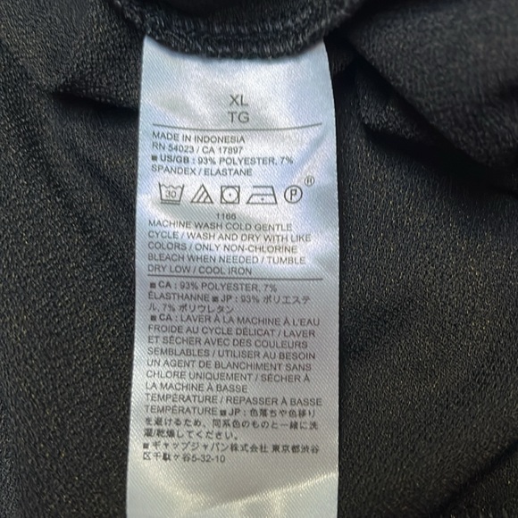 NWT Banana Republic Twist Front Black Crepe Camisole - Picture 8 of 9